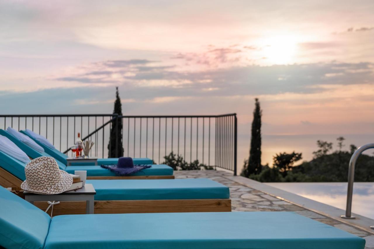 Sapphire Blue Villa Kalamitsi  Exterior photo